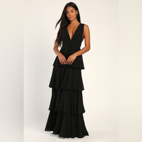 Lulus NWOT Amazing Evening Black
Tiered Maxi Dress Medium - Picture 2 of 7